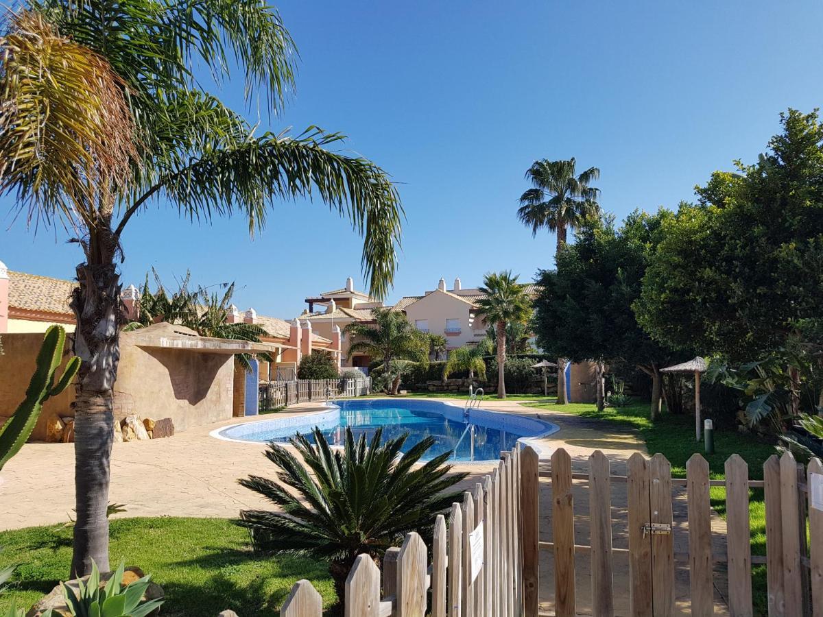 Akutuna - Casa Familiar Con Piscina , Garaje & Pista De Padel Zahara de los Atunes Exterior photo